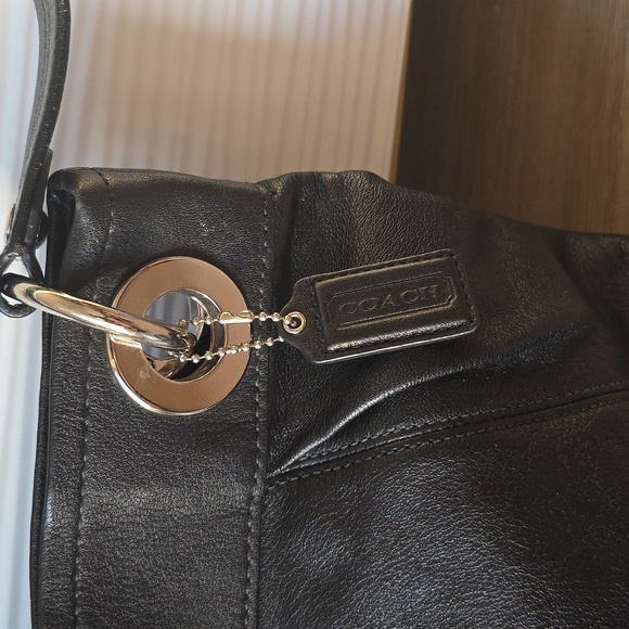 Coach Ashley Leather Hippie Pleated Shoulder Bag Crossbody Purse - Picture 2 of 16